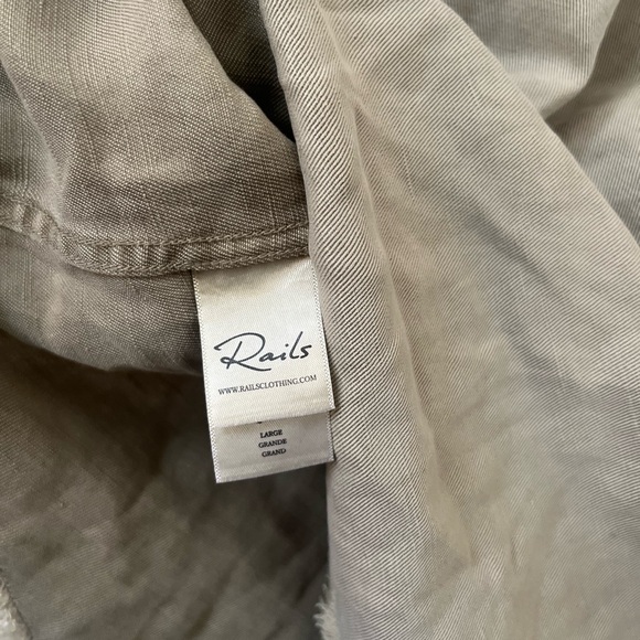 Rails Sparrow Safari Button-Up Linen Blend Shirt in Ochre (L) - Picture 4 of 8